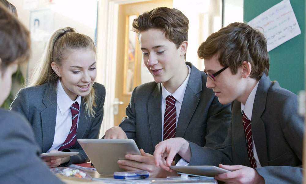 While the lovely valley team work